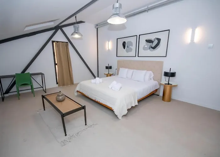 Elegant And Luxurious Apartment Temporal In Madrid Pdd5